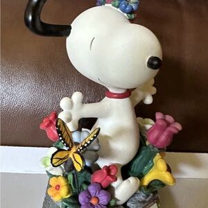 Westland Giftware Charles Schultz Peanuts SNOOPY Figurine JUMPIN’ For JOY 8395